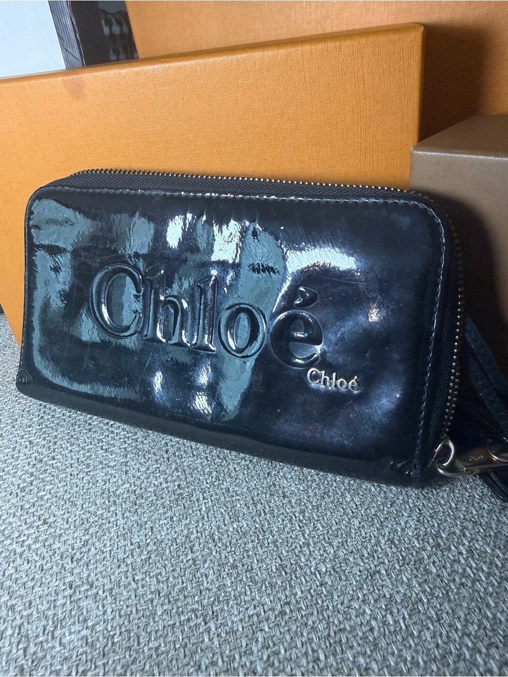 Chloé Glossy Black Patent Zip Wallet with Gold Logo